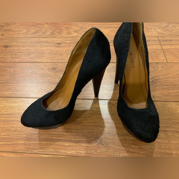 Elizabeth & James heels - Picture 3 of 3